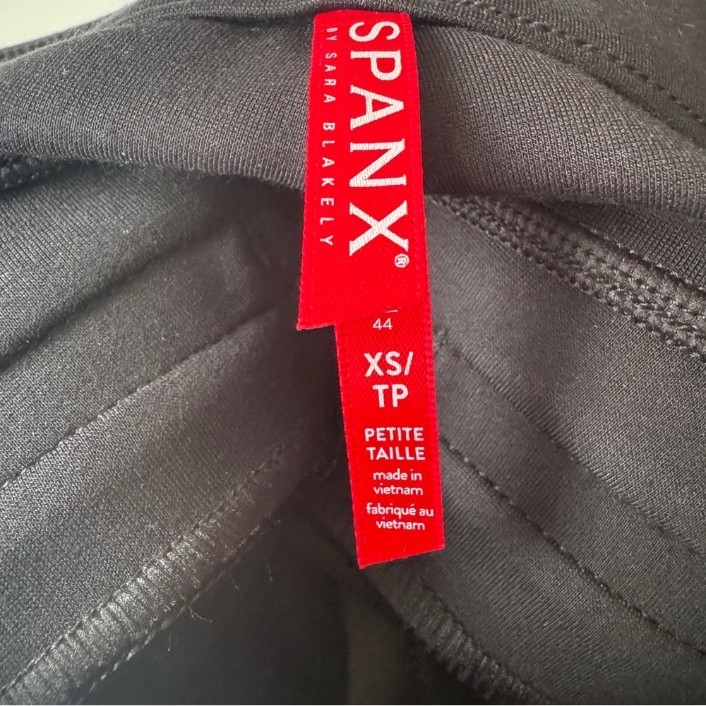 SPANXsmooth Black PerfectFit Ponte High Rise Flared Leg Pants Size XS/PT (NWOT) - Picture 6 of 10